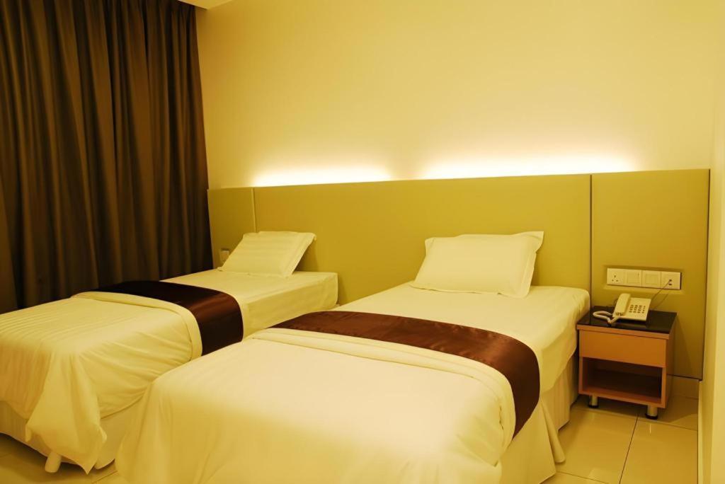 Lf Hotel Tapah Exterior photo